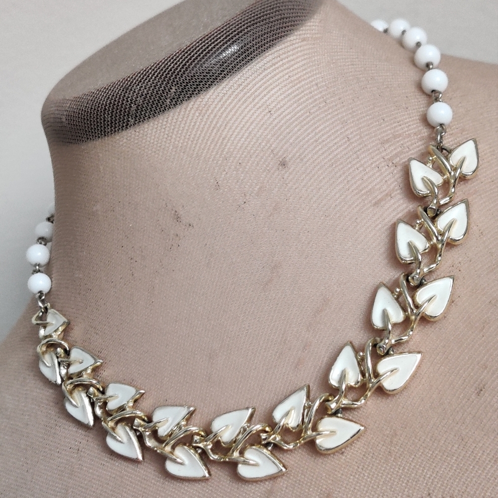 Vintage Coro Milk glass and enamel necklace